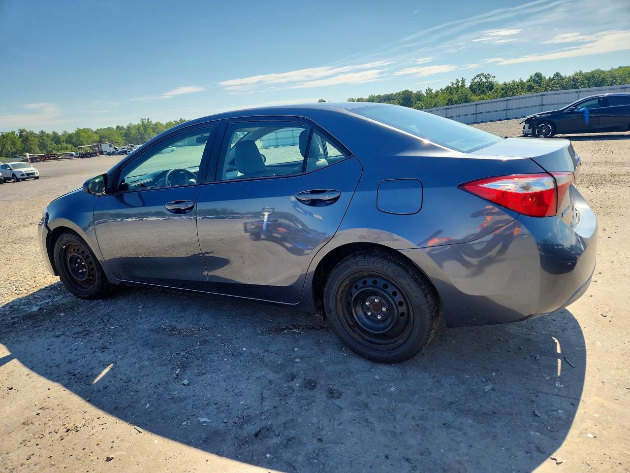 2016 Toyota Corolla Le - Image 2