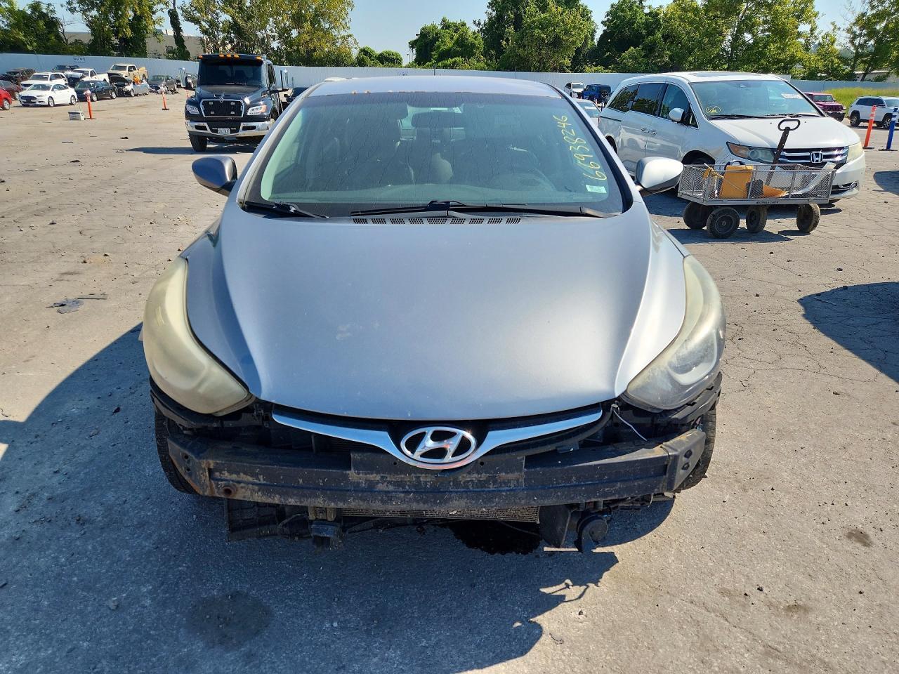 2015 Hyundai Elantra Se - Фото 5