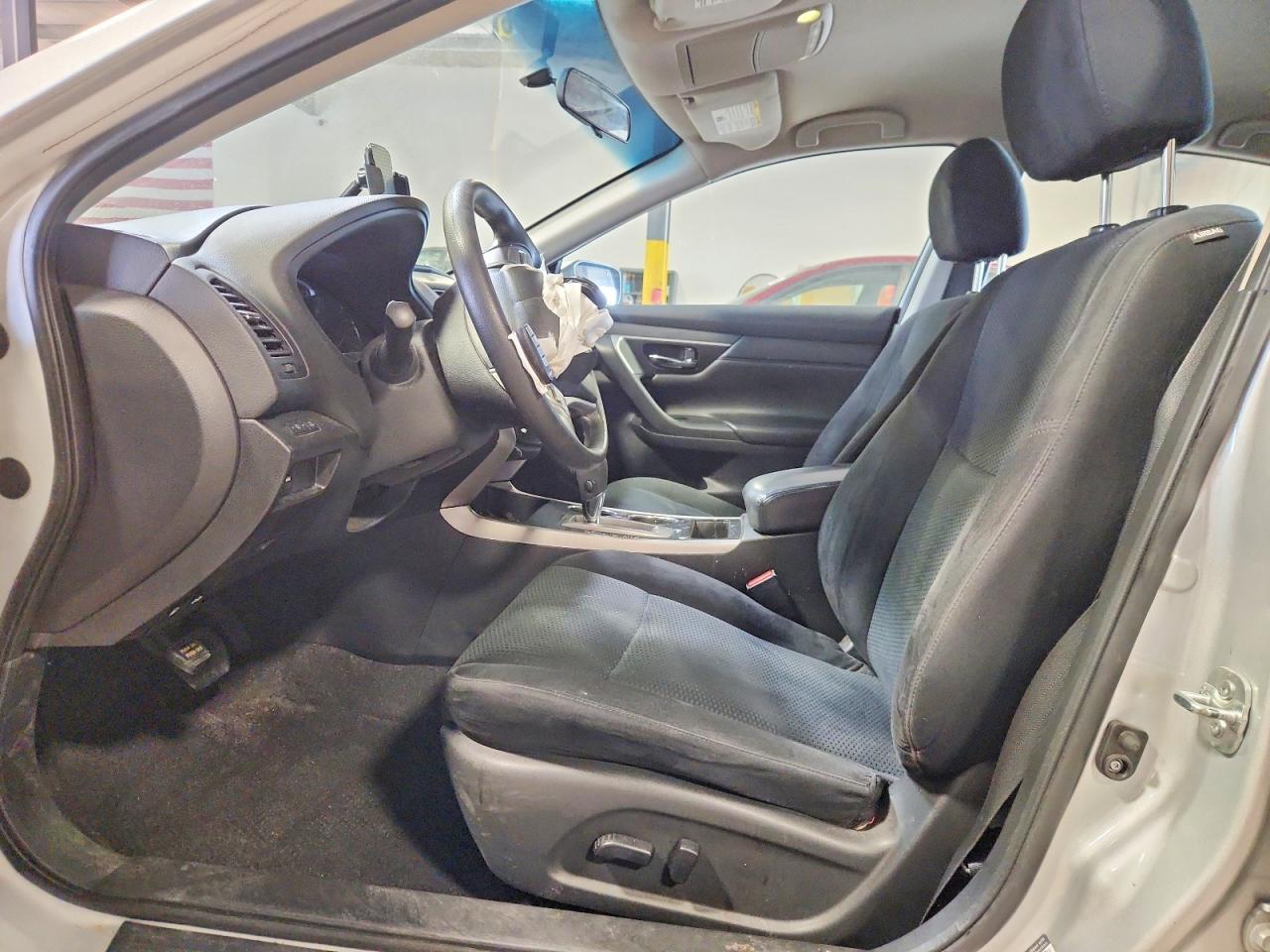 2015 Nissan Altima 2.5 S - Фото 7