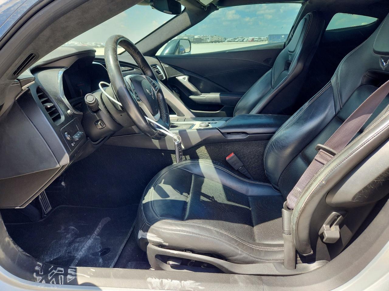 2015 Chevrolet Corvette Stingray Z51 3Lt - Фото 7