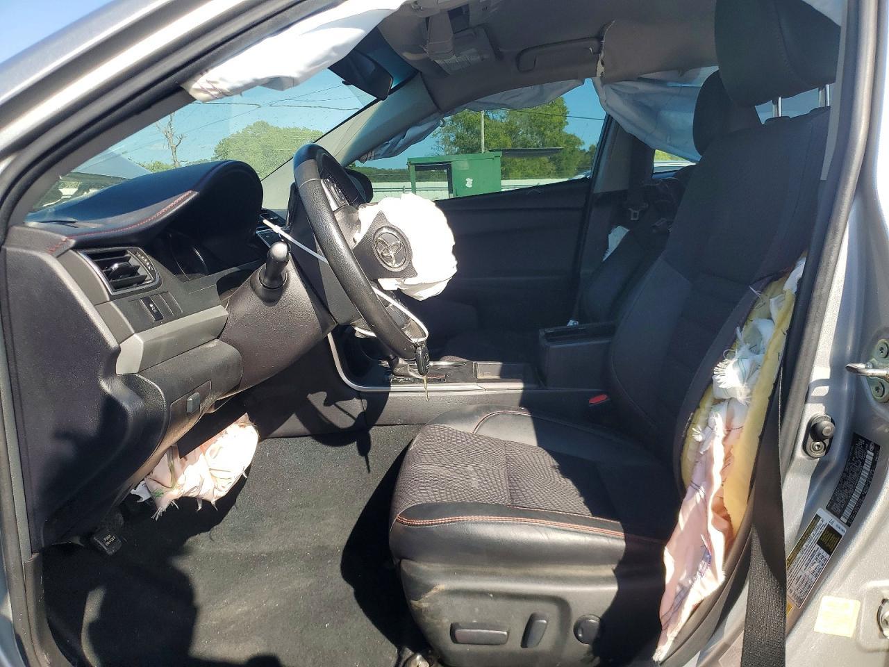 2017 Toyota Camry Se - Image 7