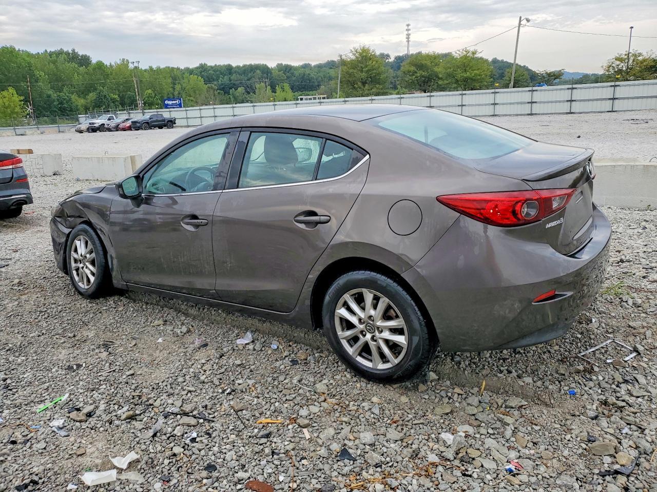 2016 Mazda 3 Touring - Фото 2