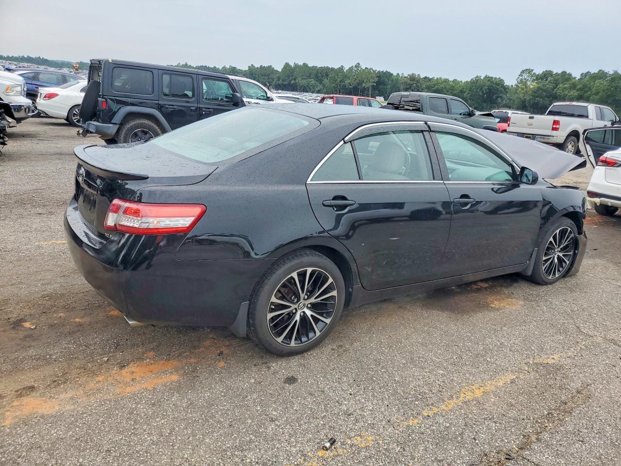2009 Toyota Camry Xle V6 - Image 3