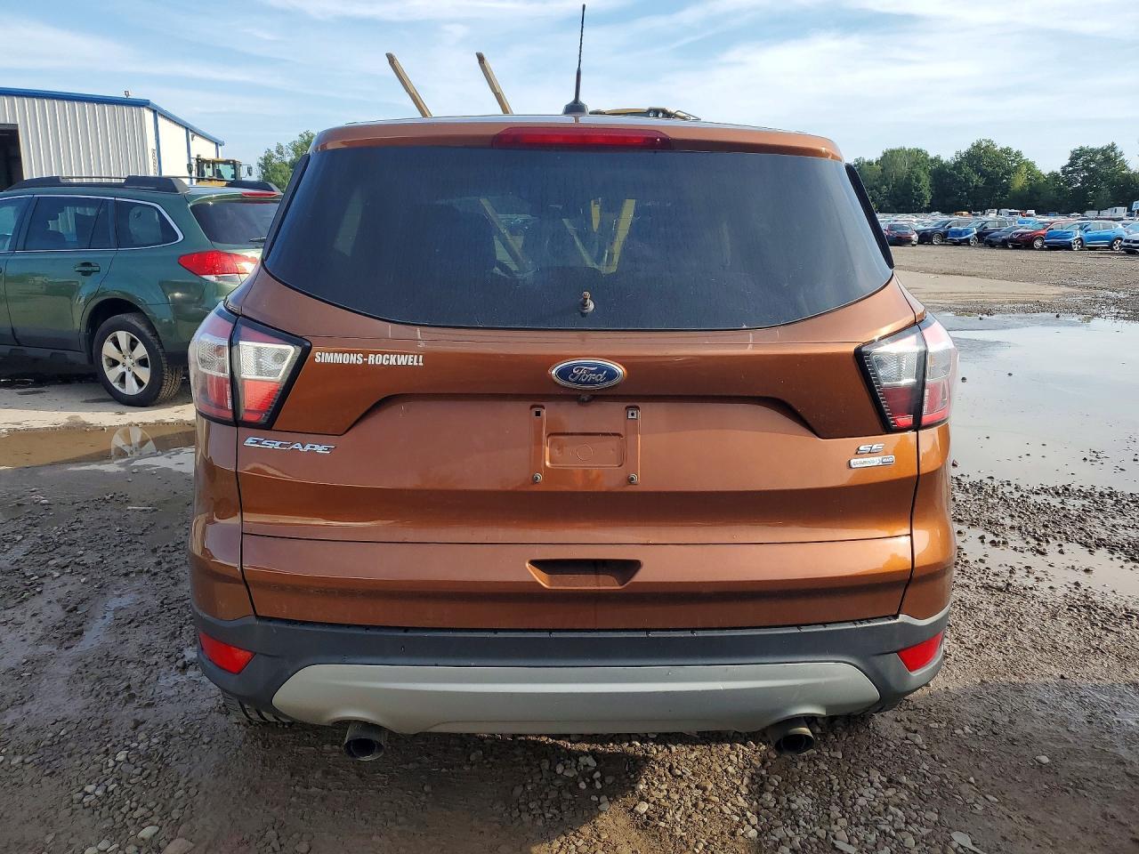 2017 Ford Escape Se - Фото 6