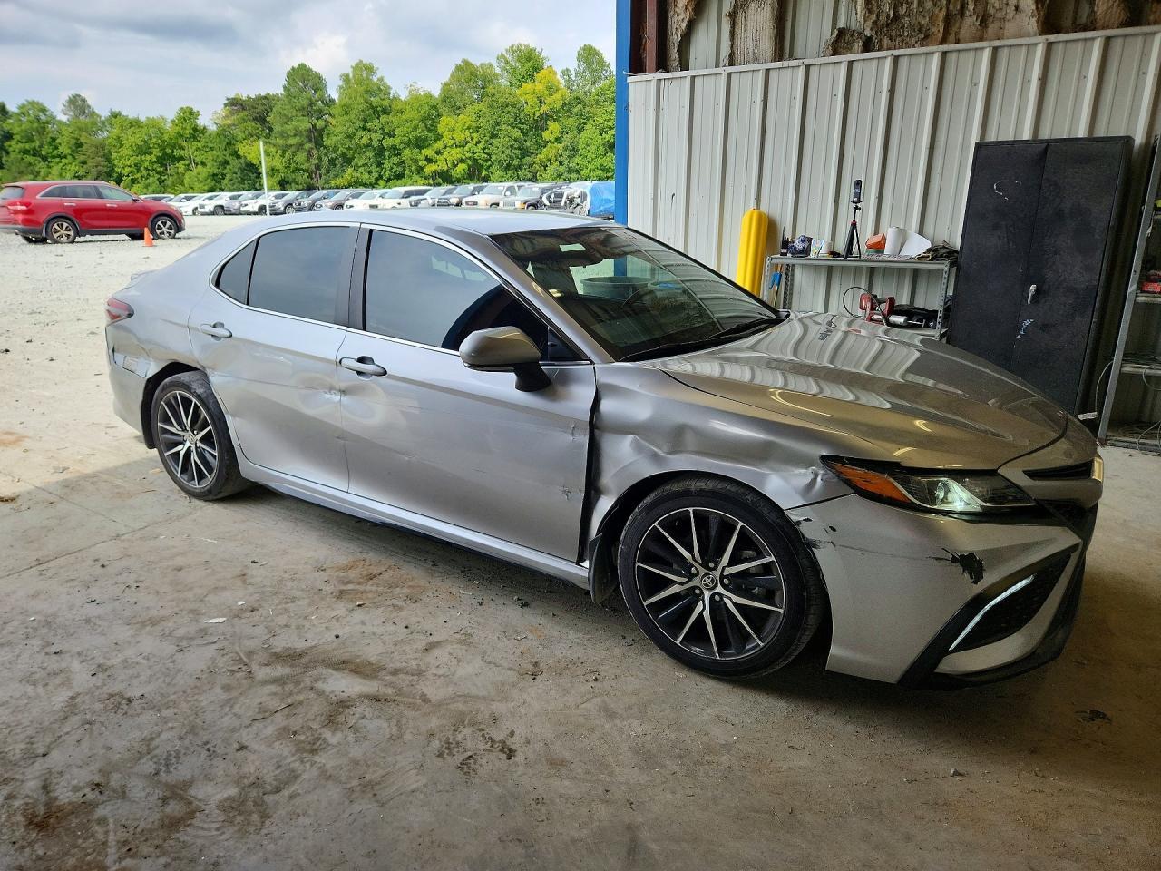 2024 Toyota Camry Se - Image 4