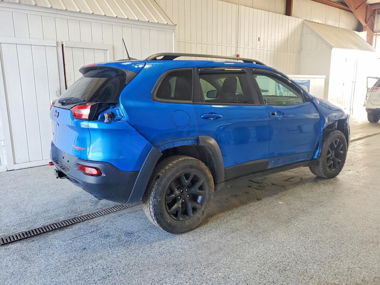 2017 Jeep Cherokee Trailhawk - Фото 3