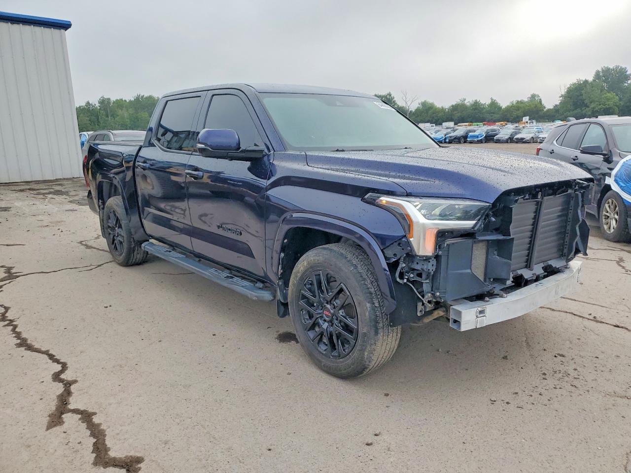 2024 Toyota Tundra Crewmax - Image 4