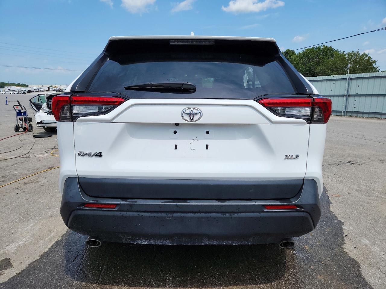 2024 Toyota Rav4 Xle - Фото 6