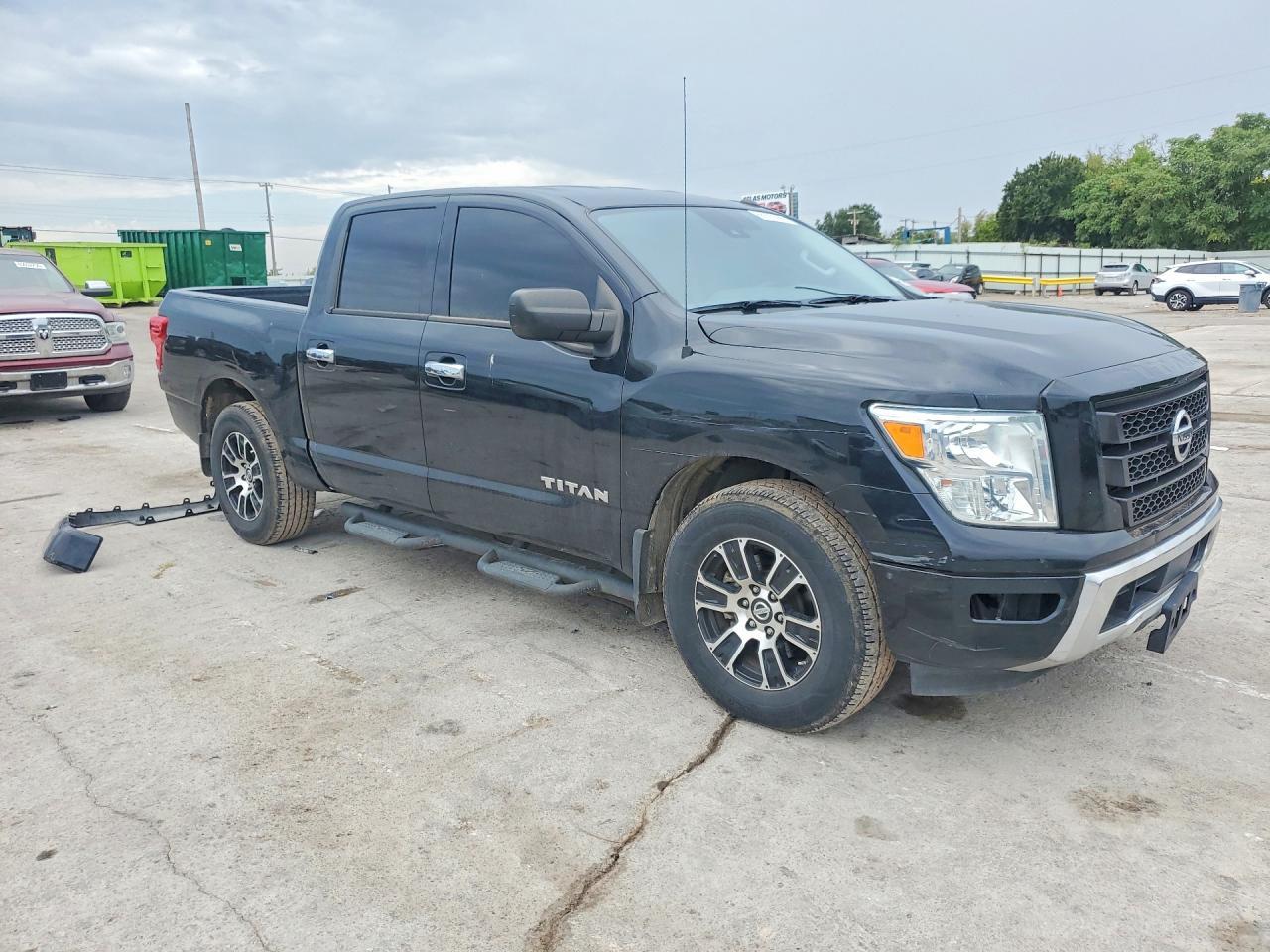 2021 Nissan Titan S - Фото 4