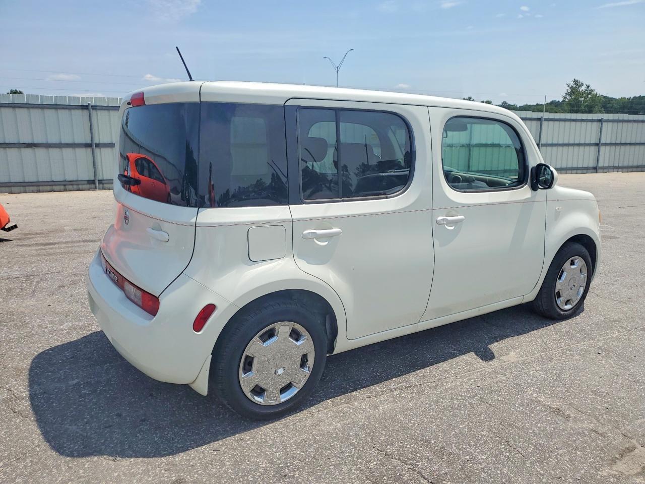 2010 Nissan Cube 1.8 - Фото 3