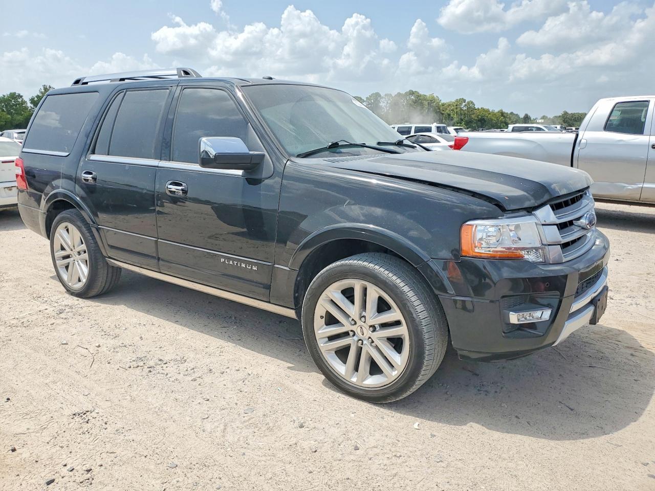 2017 Ford Expedition Platinum - Image 4