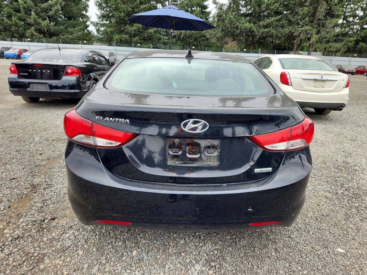 2013 Hyundai Elantra Limited - Image 6