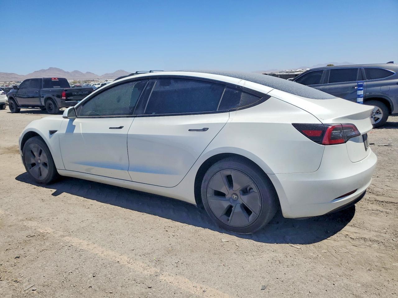 2023 Tesla Model 3 - Image 2