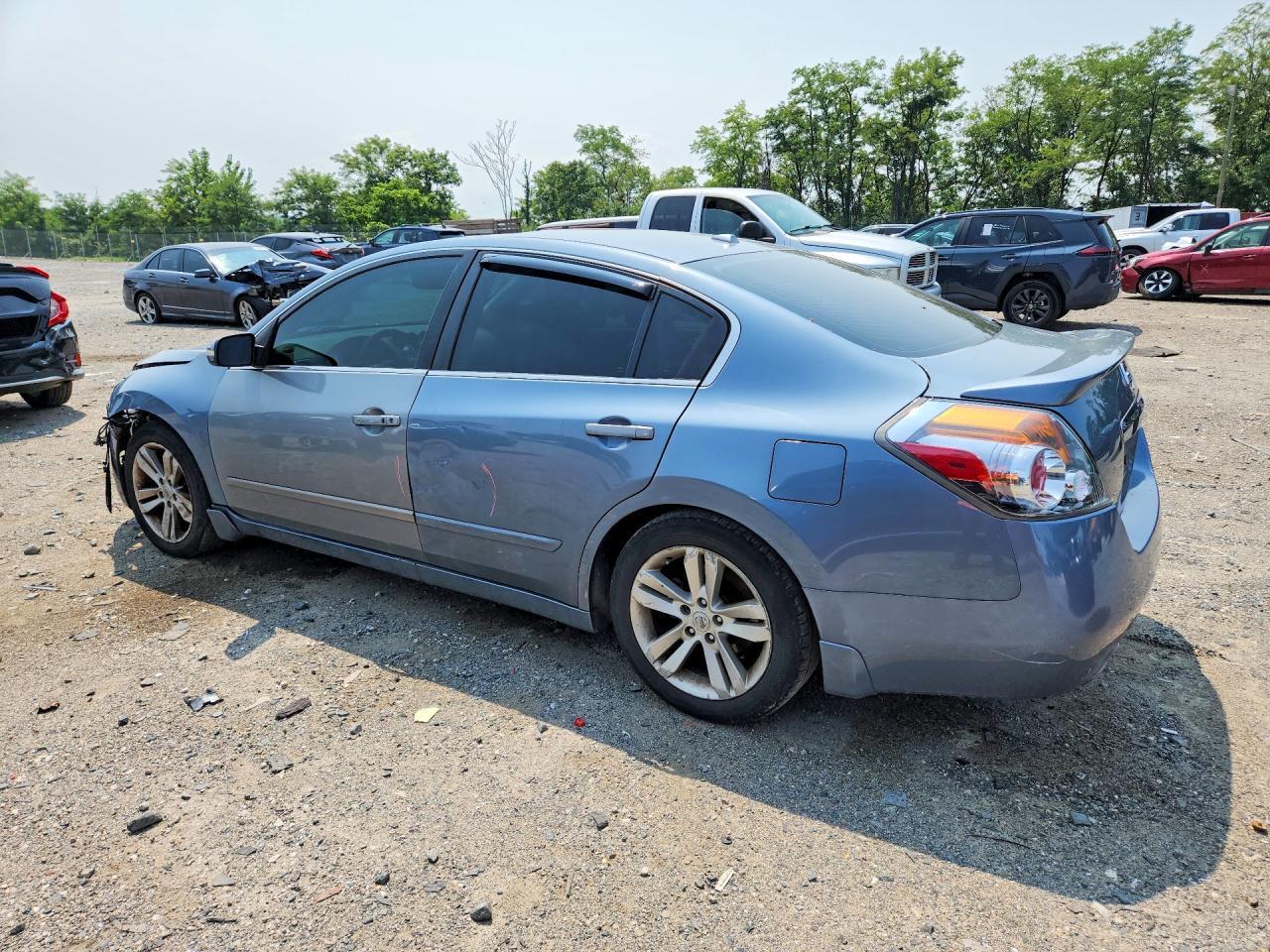 2010 Nissan Altima Sr - Image 2