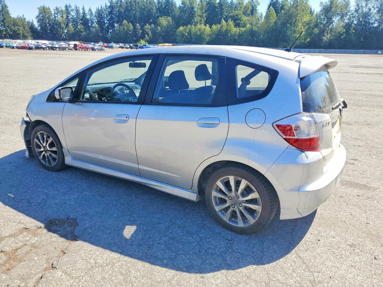 2013 Honda Fit Sport - Фото 2