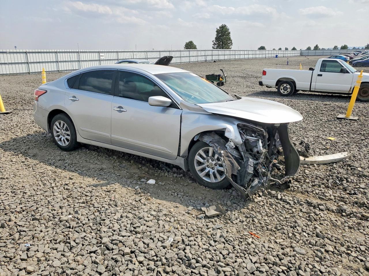 2015 Nissan Altima 2.5 S - Фото 4