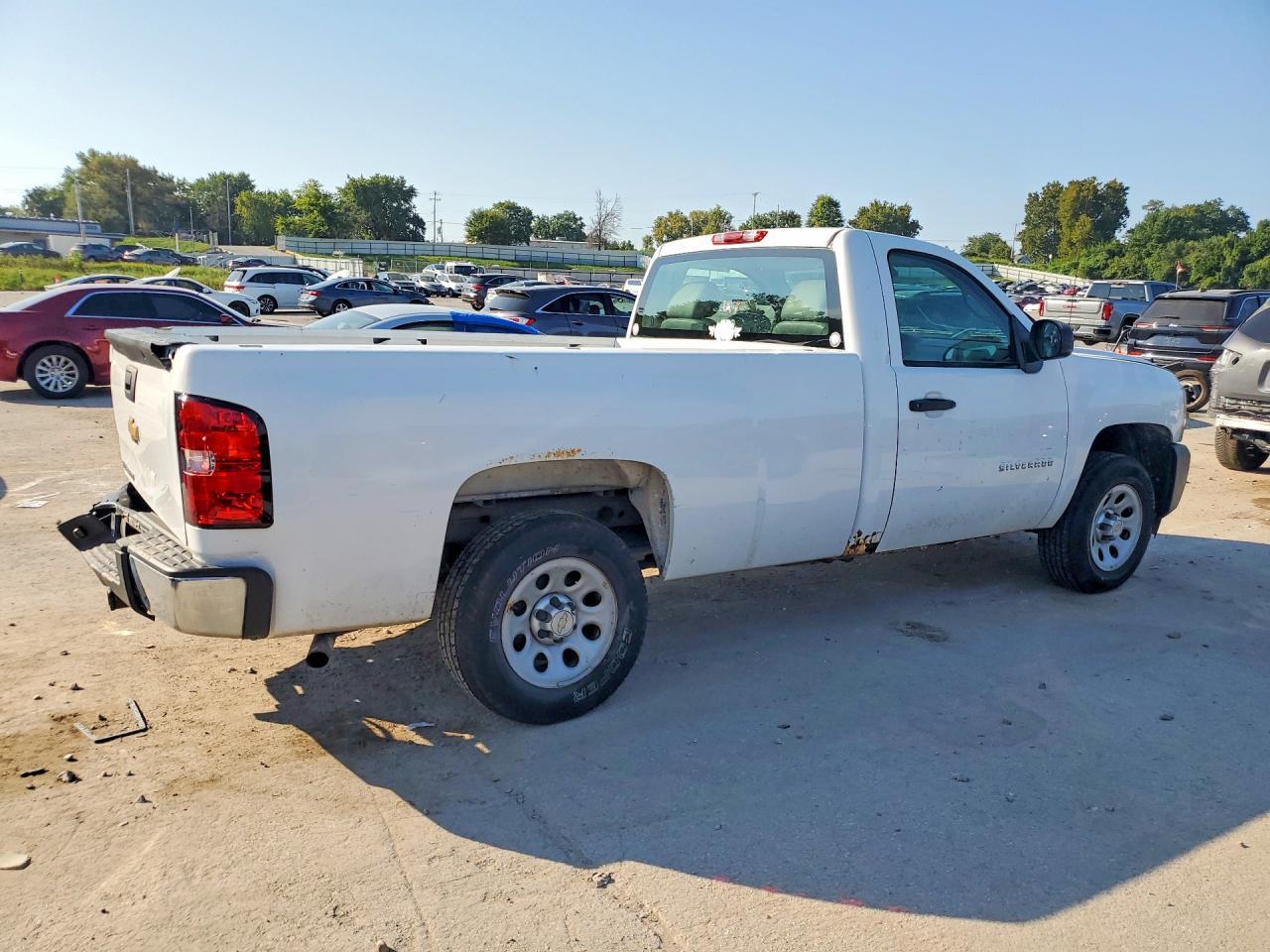 2013 Chevrolet Silverado C1500 - Фото 3