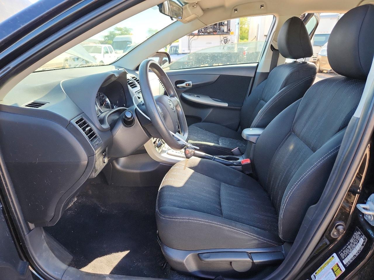 2013 Toyota Corolla L - Фото 7