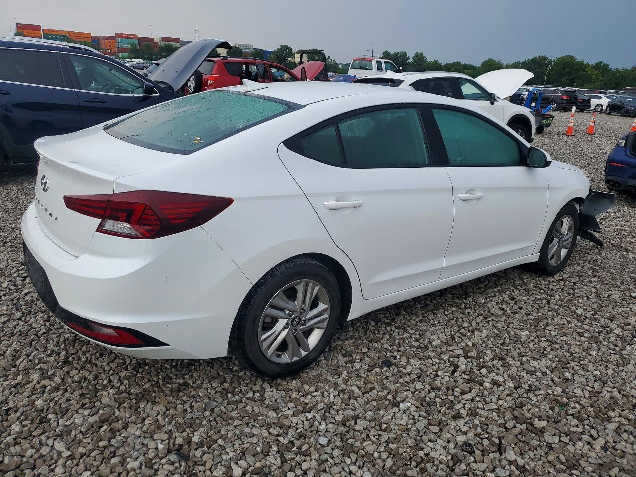 2019 Hyundai Elantra Sel - Фото 3