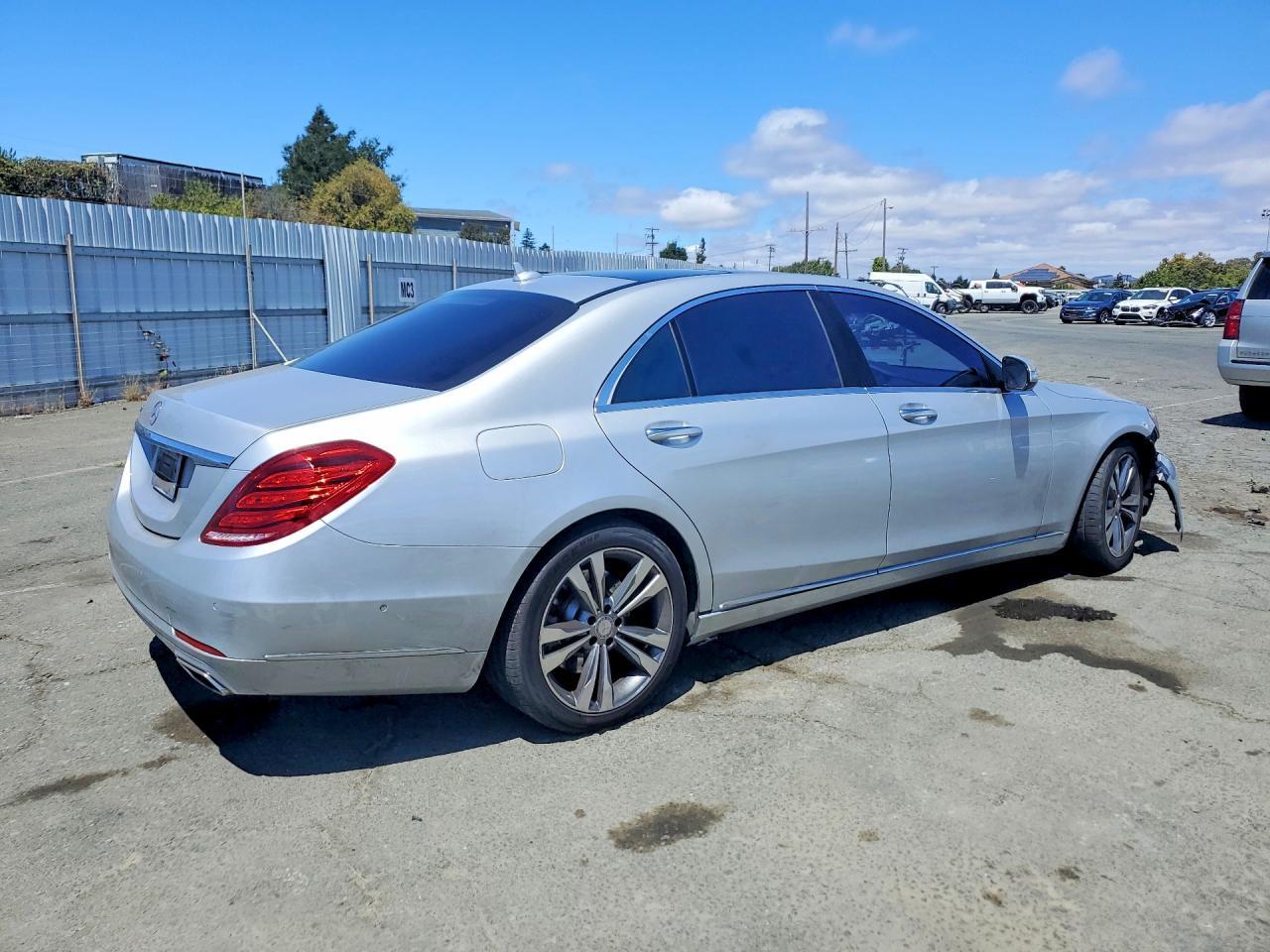 2015 Mercedes-Benz S 550 - Фото 3