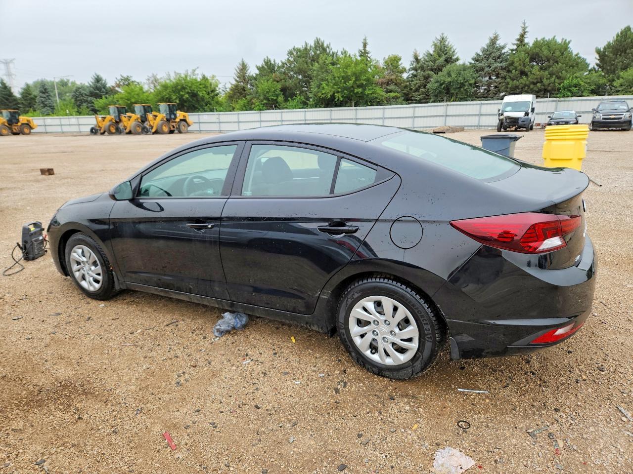 2020 Hyundai Elantra Se - Фото 2