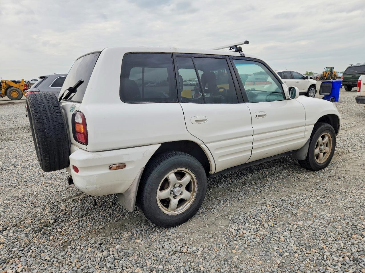 2000 Toyota Rav4 Base - Фото 3