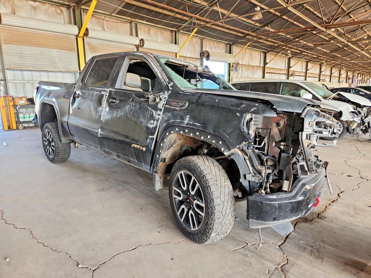 2021 GMC Sierra K1500 At4 - Фото 4
