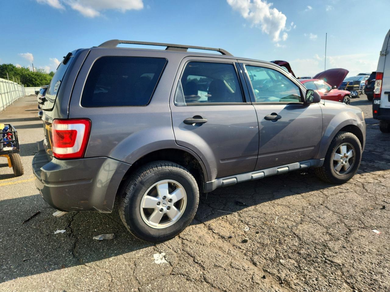 2012 Ford Escape Xlt - Фото 3