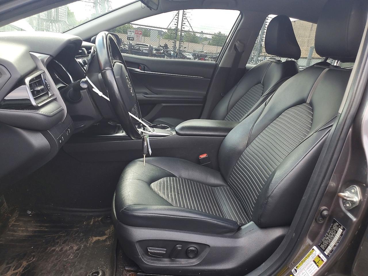 2020 Toyota Camry Se - Image 7