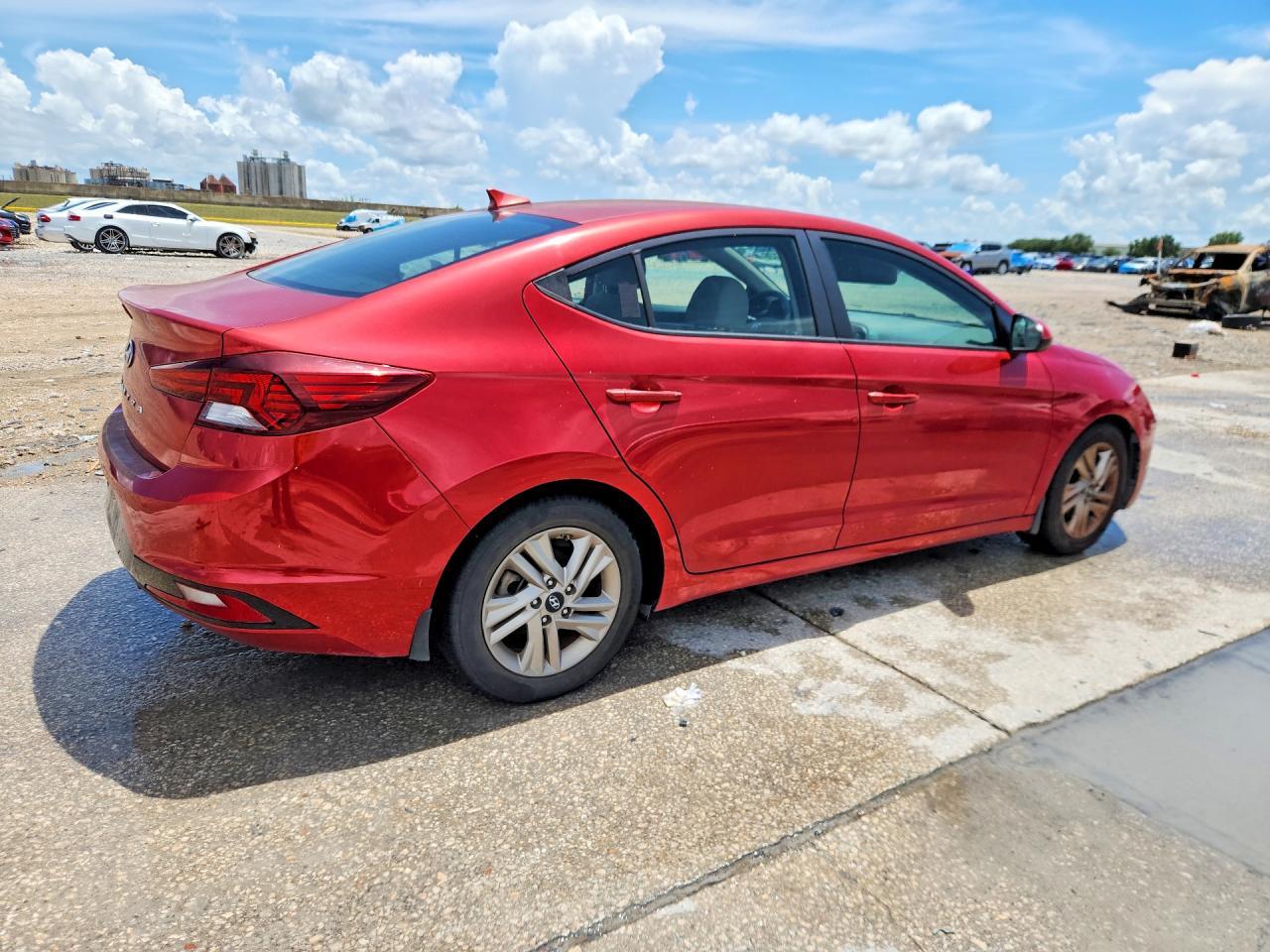 2019 Hyundai Elantra Sel - Фото 3