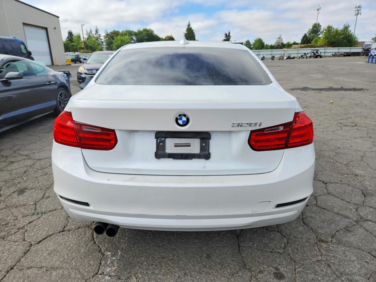 2013 BMW 328 I Sulev - Фото 6