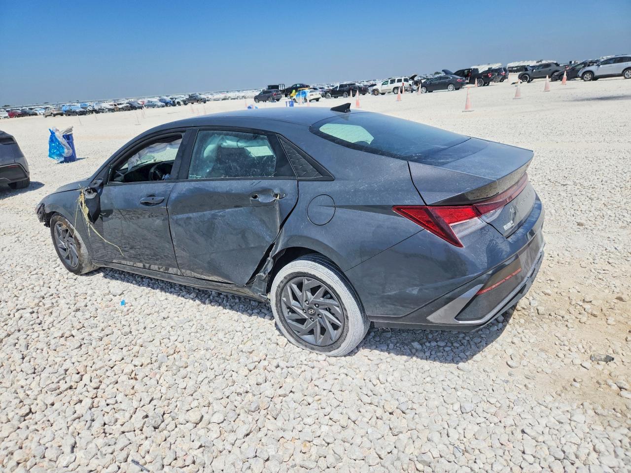 2024 Hyundai Elantra Sel - Фото 2