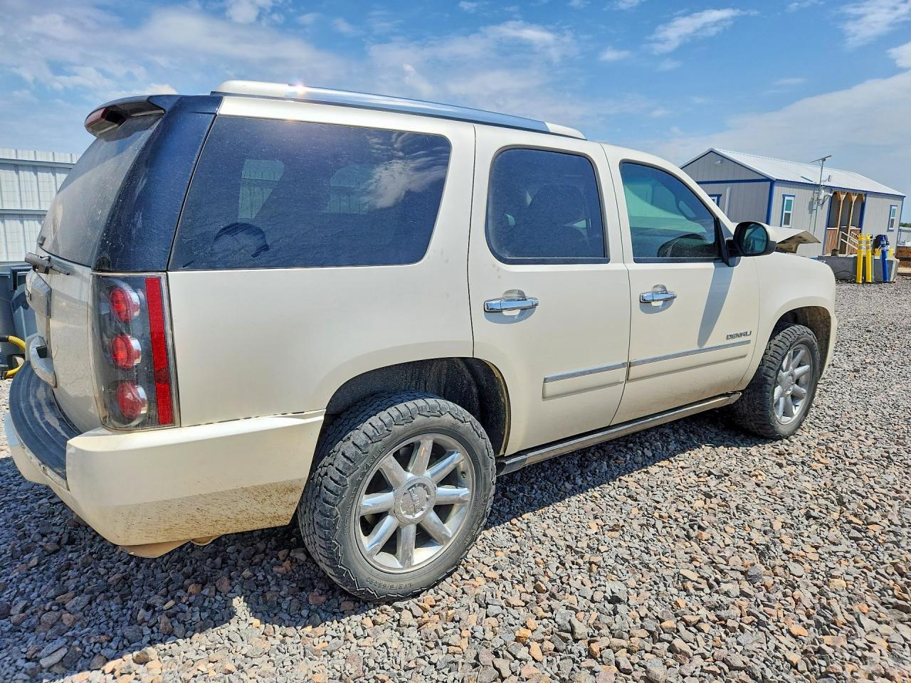 2011 GMC Yukon Denali - Фото 3