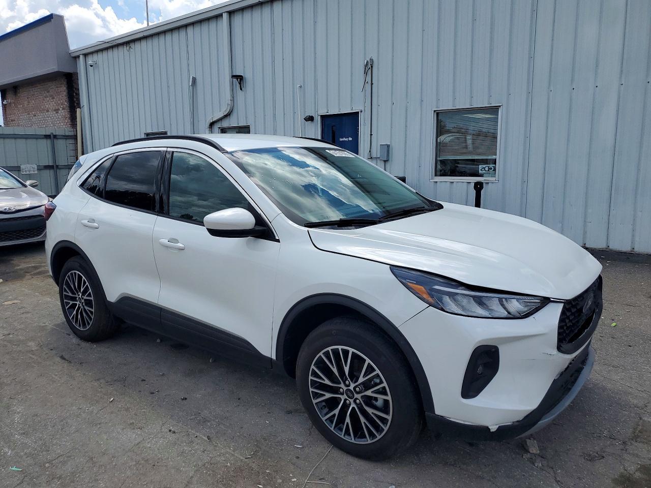 2024 Ford Escape - Фото 4