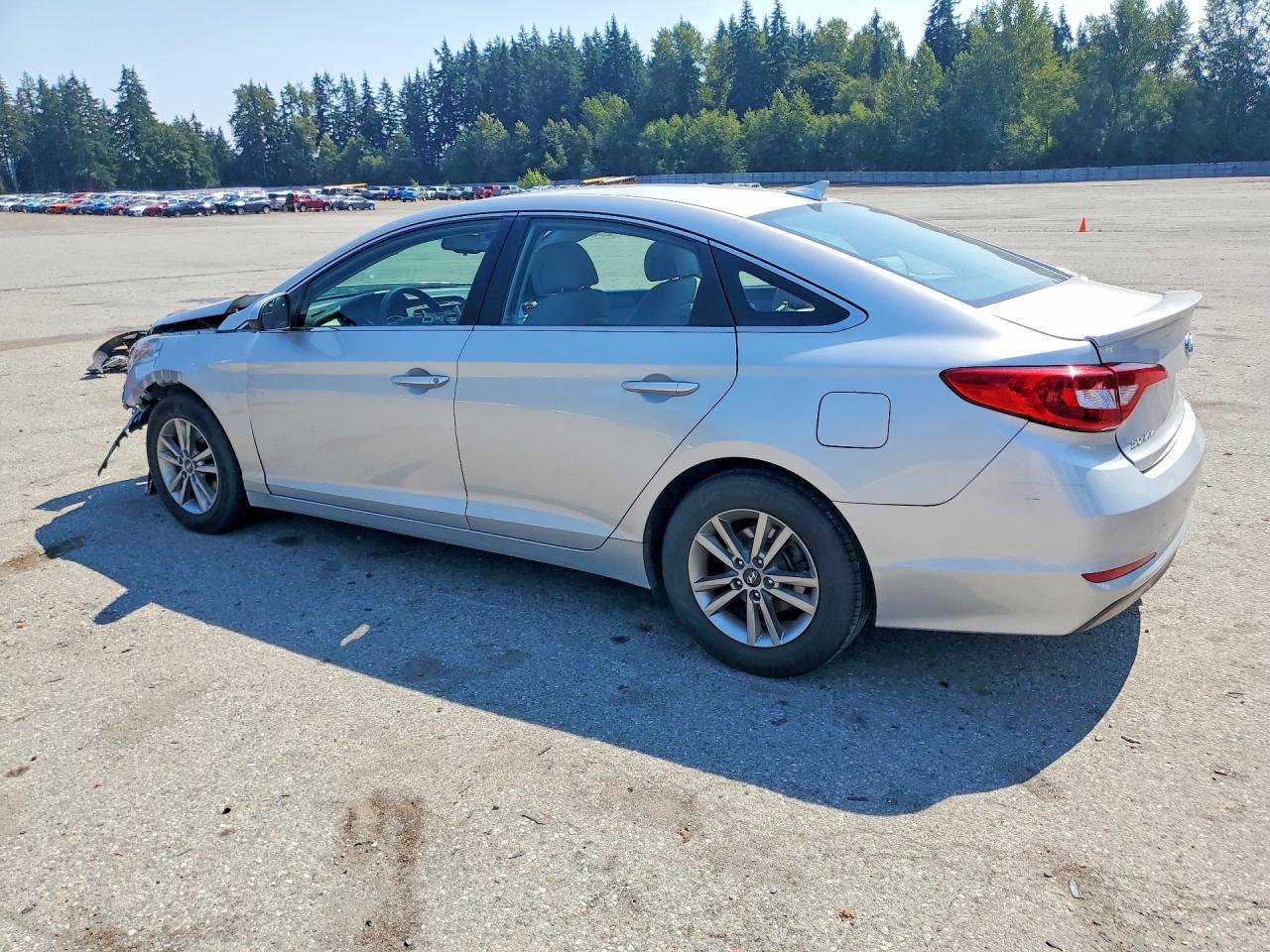 2017 Hyundai Sonata Se - Фото 2