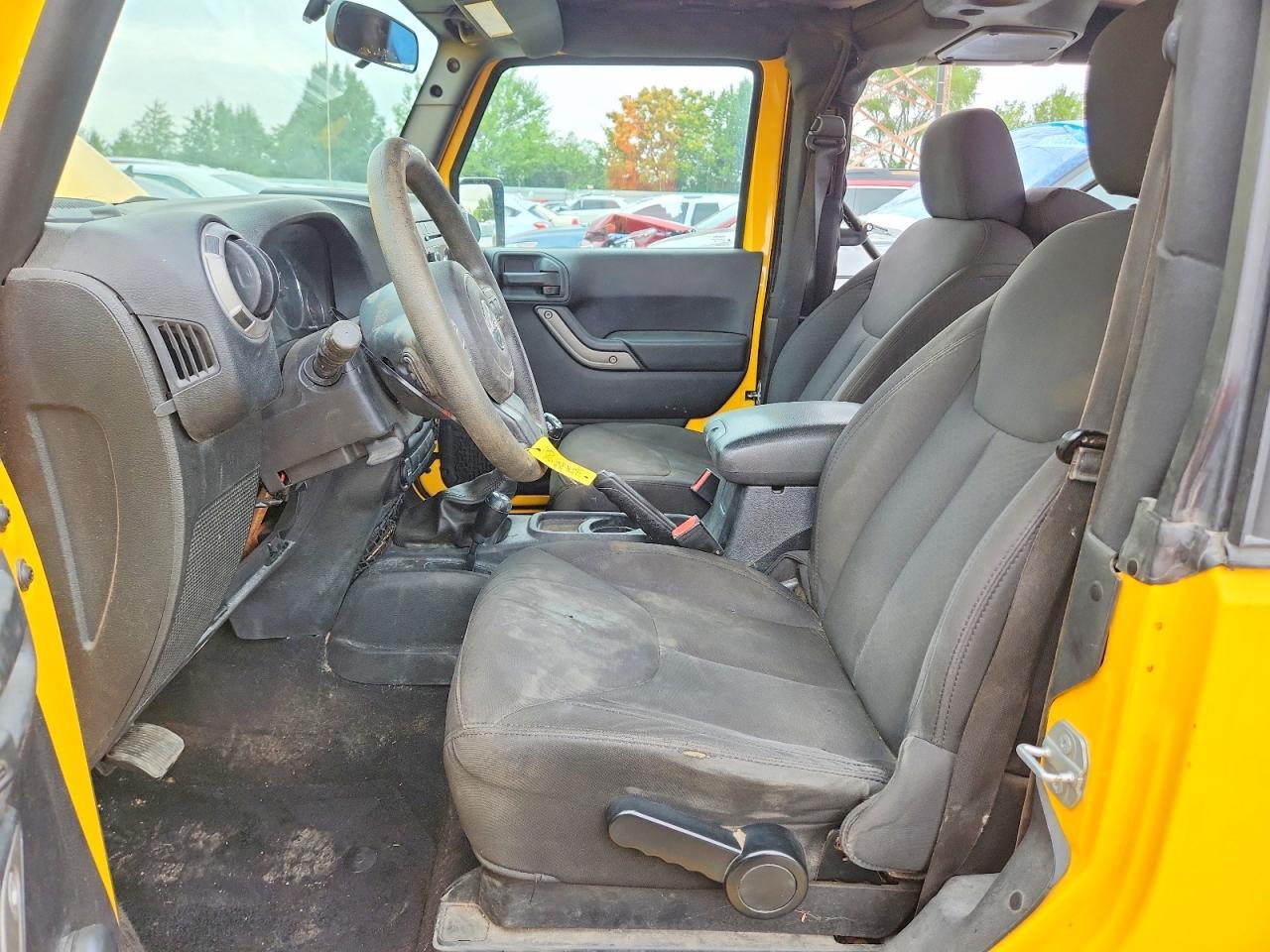 2015 Jeep Wrangler Sport - Фото 7