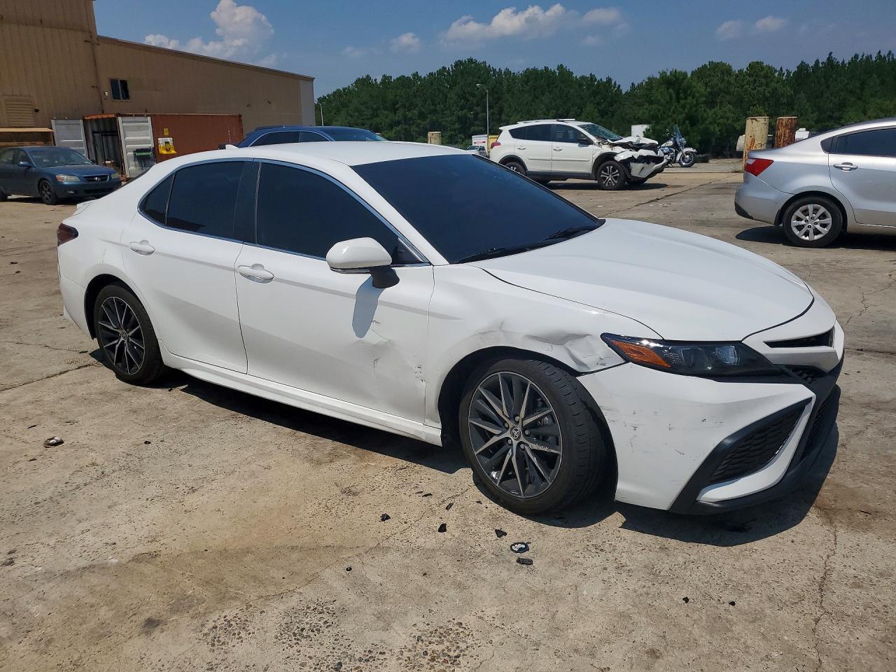 2024 Toyota Camry Se - Фото 4