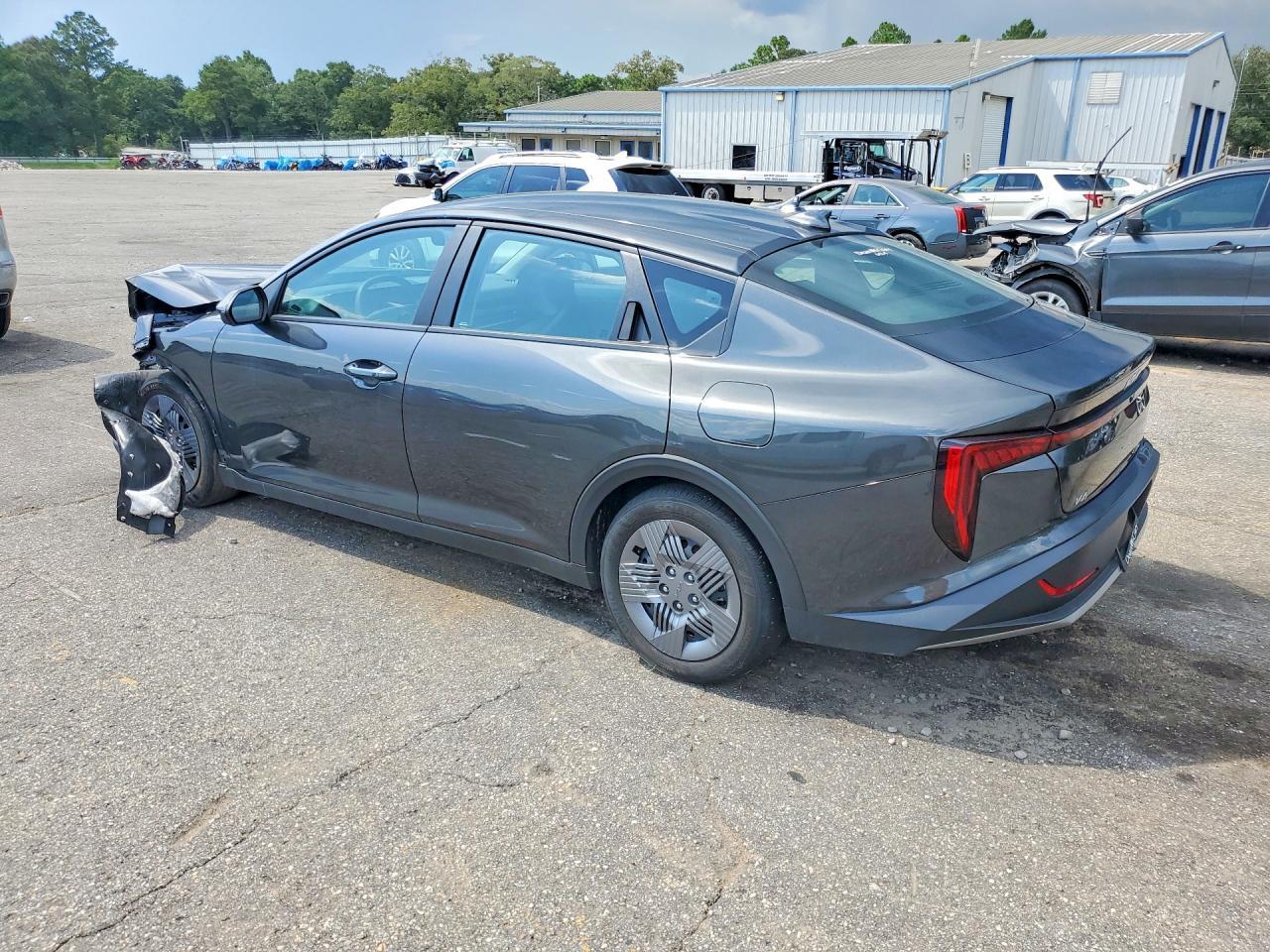 2025 Kia K4 Lx - Фото 2