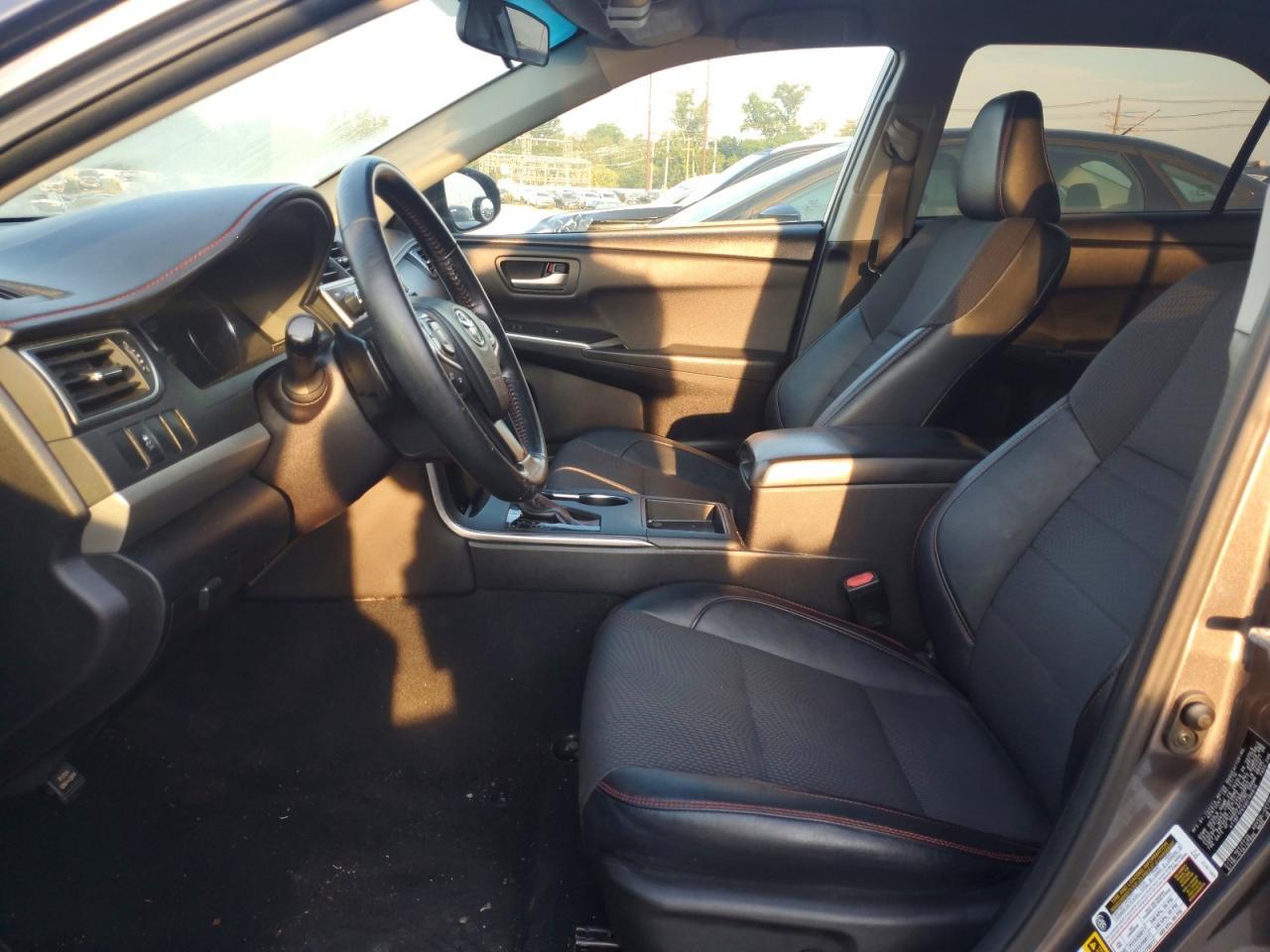 2016 Toyota Camry Se - Image 7