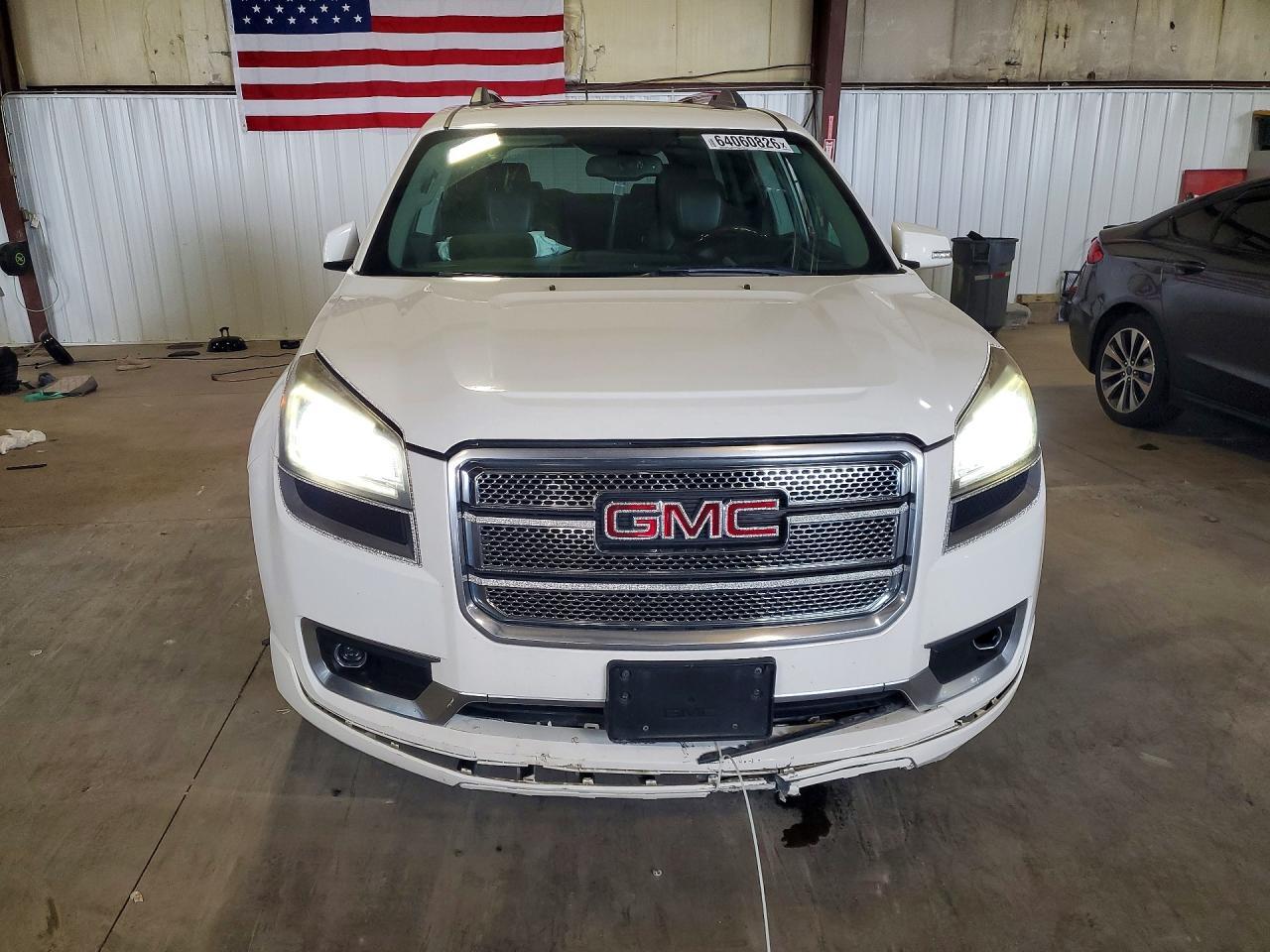 2013 GMC Acadia Denali - Image 5
