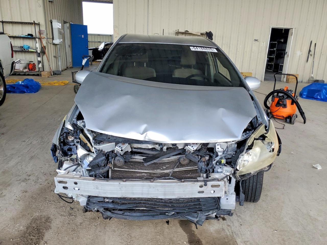 2011 Toyota Prius Three - Фото 5