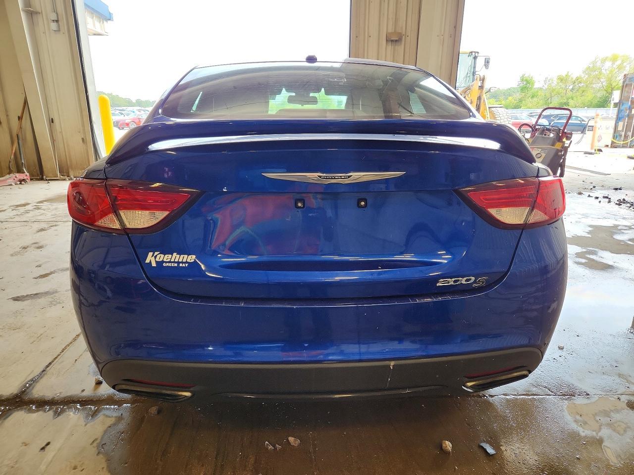 2015 Chrysler 200 S - Фото 6