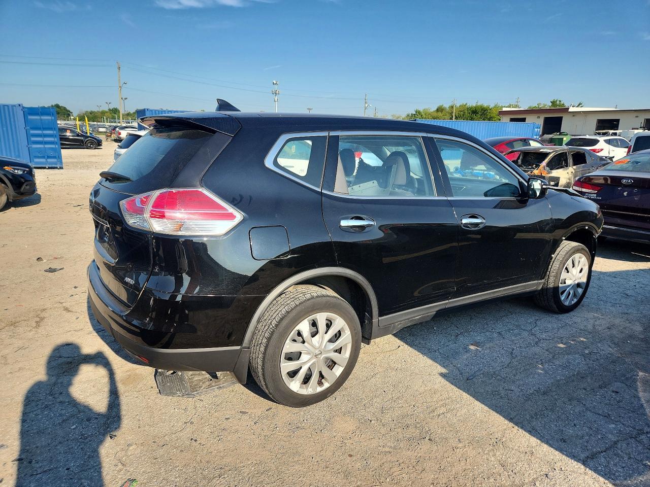 2015 Nissan Rogue S - Фото 3