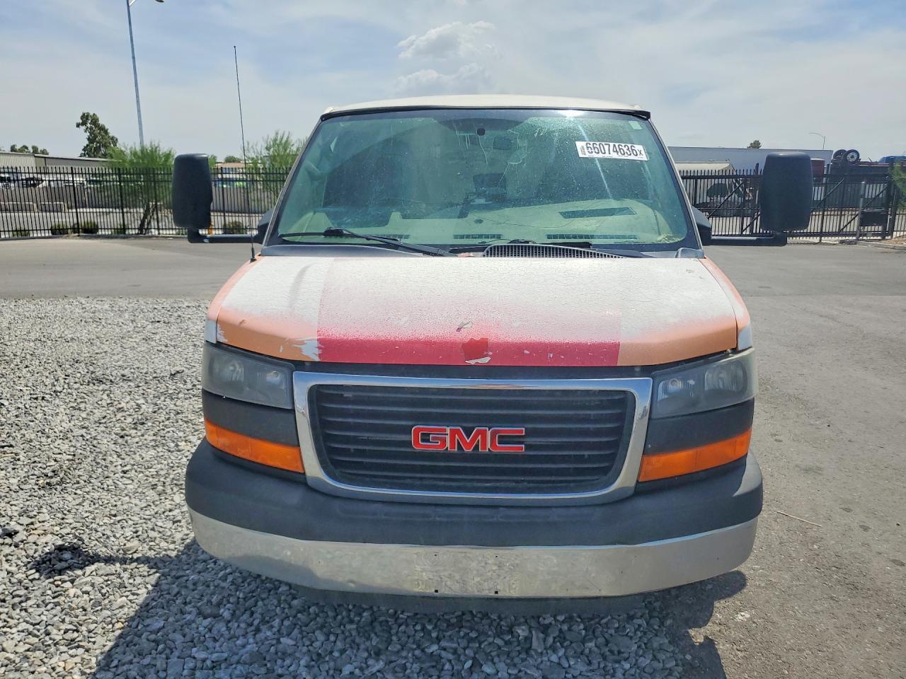 2015 GMC Savana Cutaway G3500 - Фото 5