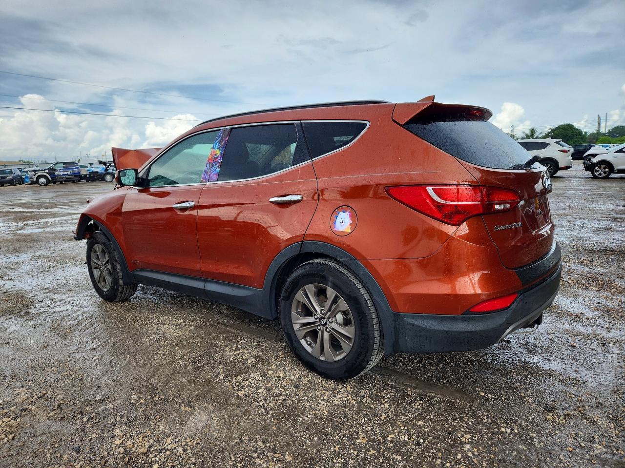 2015 Hyundai Santa Fe Sport 2.4L - Image 2