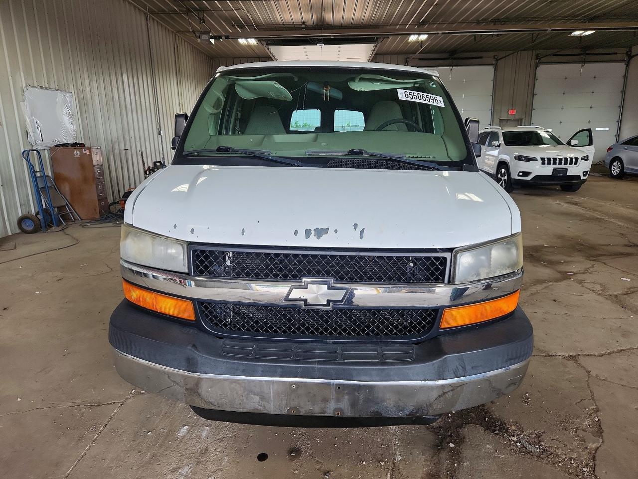 2008 Chevrolet Express G3500 - Image 5