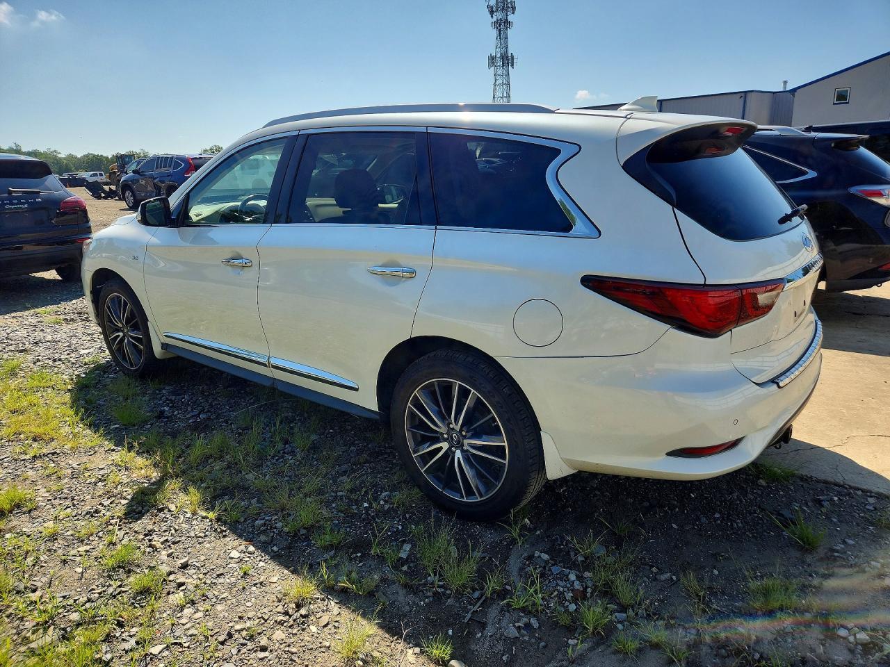 2018 Infiniti Qx60 Base - Фото 2