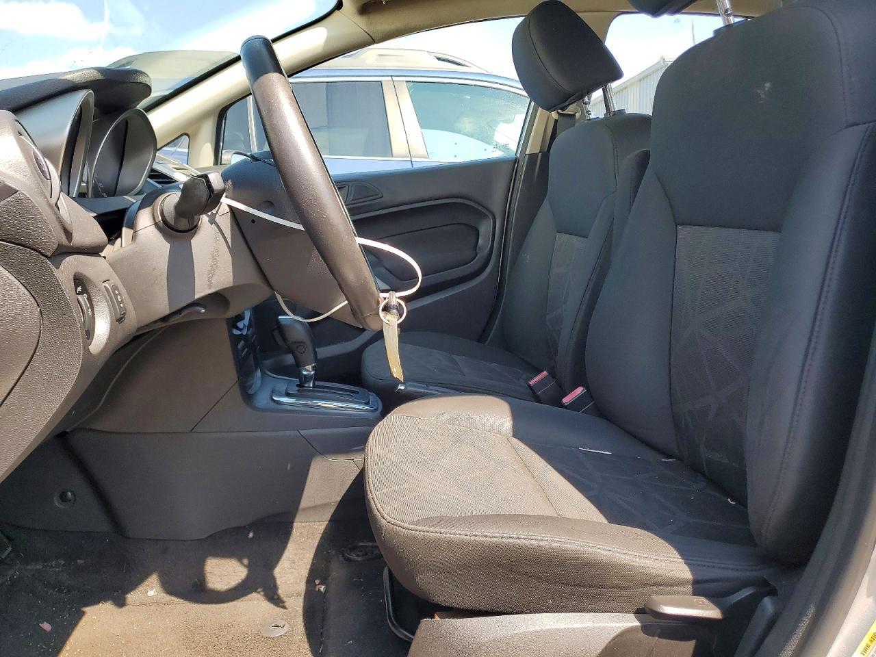 2013 Ford Fiesta Se - Image 7