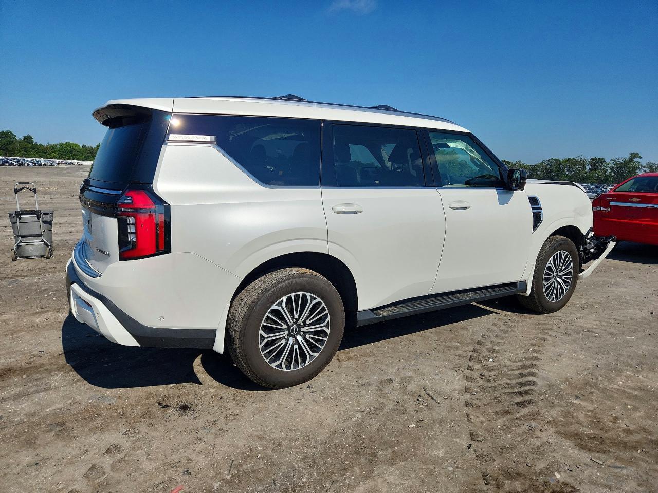 2026 Nissan Armada Platinum - Image 3
