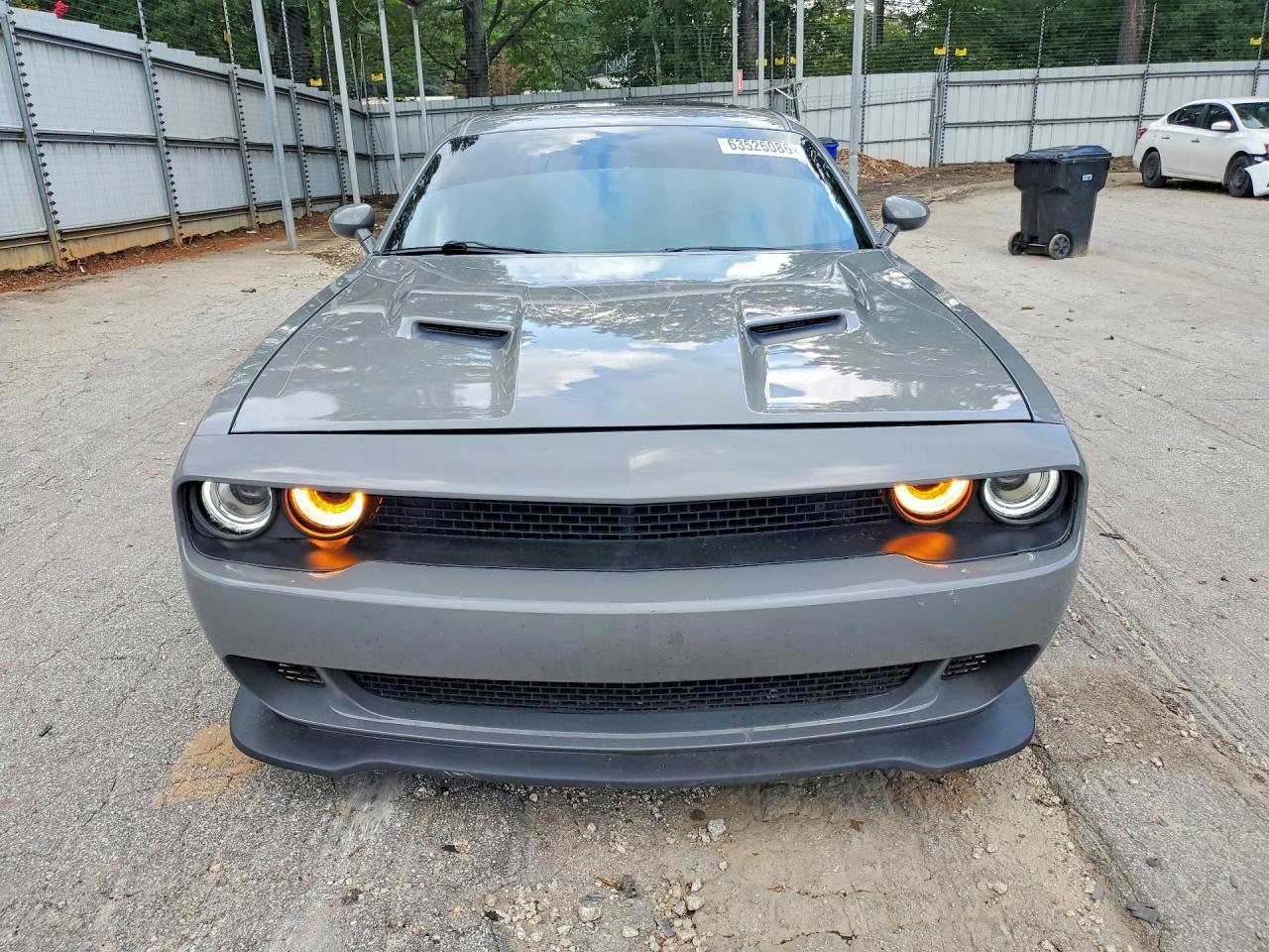 2017 Dodge Challenger Sxt - Image 5